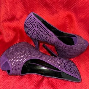 Red Circle 5.5” Purple Platform Stilettos. Size 9